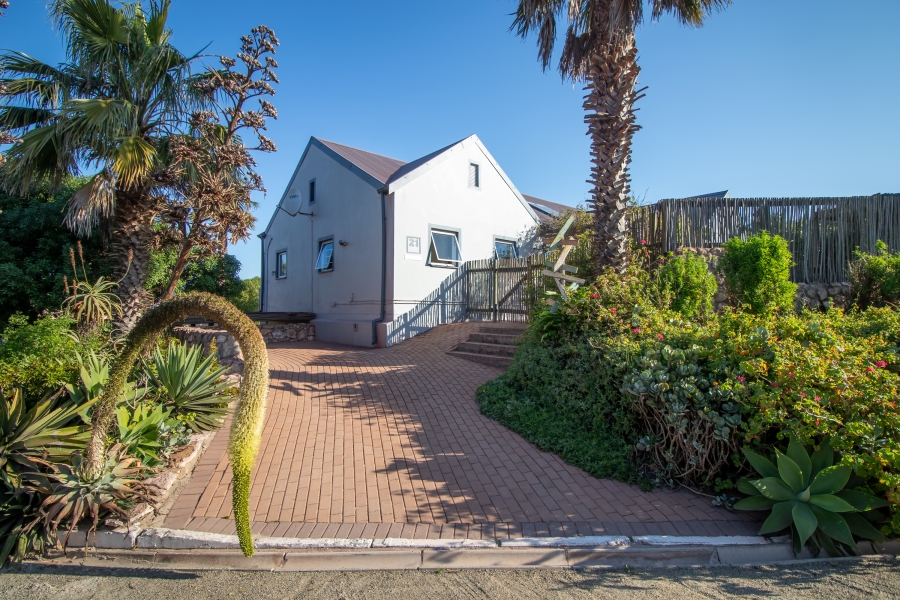 4 Bedroom Property for Sale in Bluewater Bay Western Cape